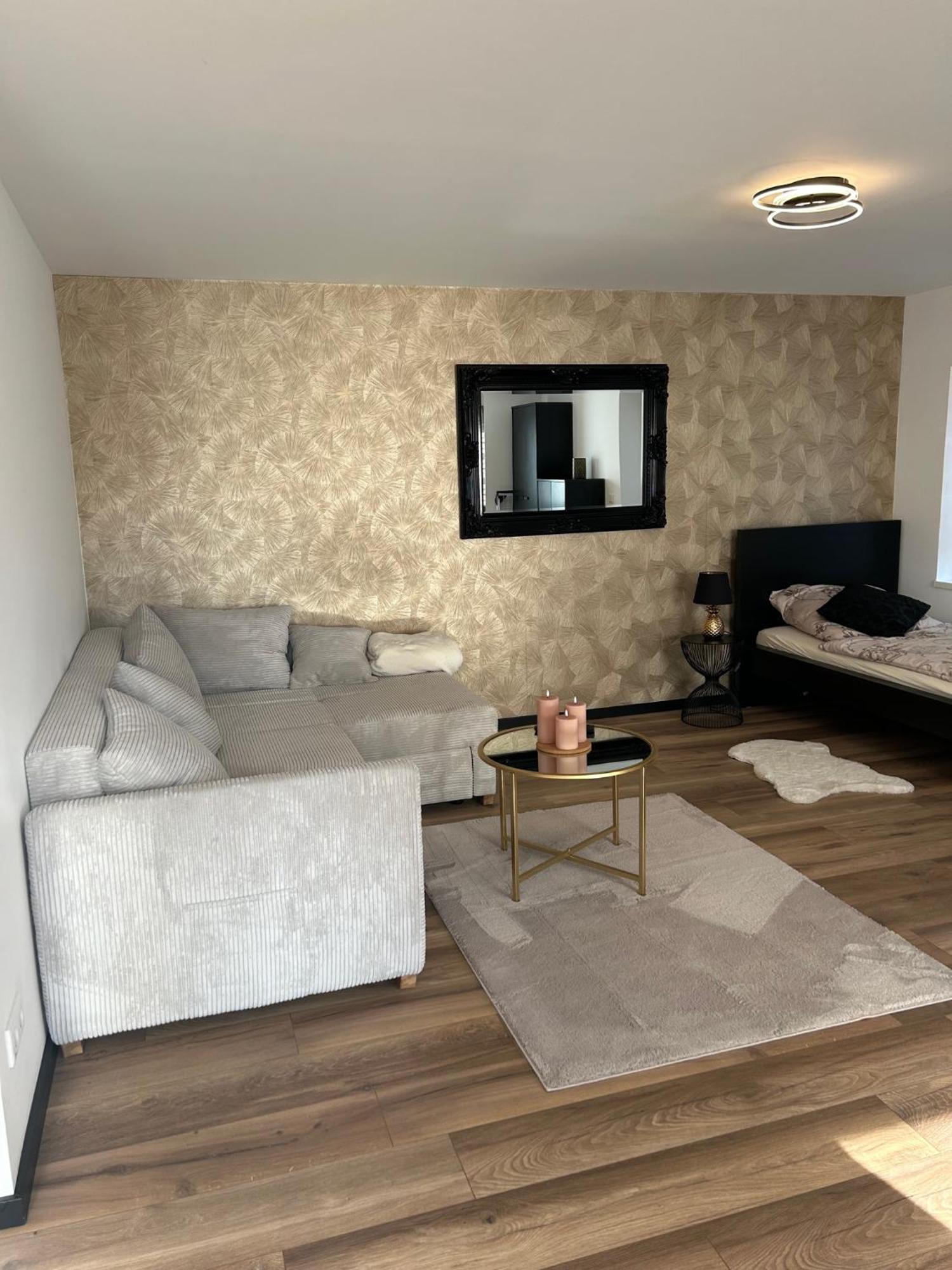 Apartment Ambiente 1 *